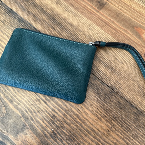 Coach Wristlet NWT - Picture 4 of 6